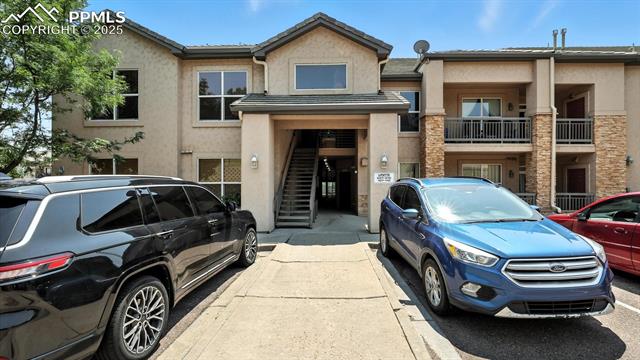 605 Cougar Bluff Point 210