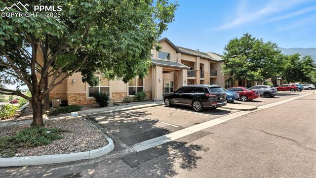 605 Cougar Bluff Point 210