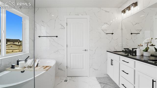 9462 Allouche Street