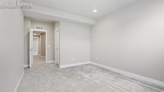 9462 Allouche Street