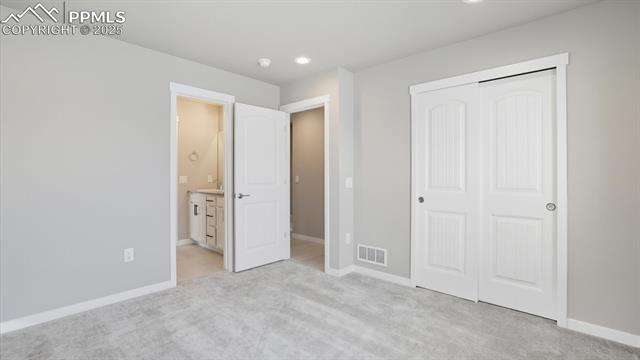 9462 Allouche Street