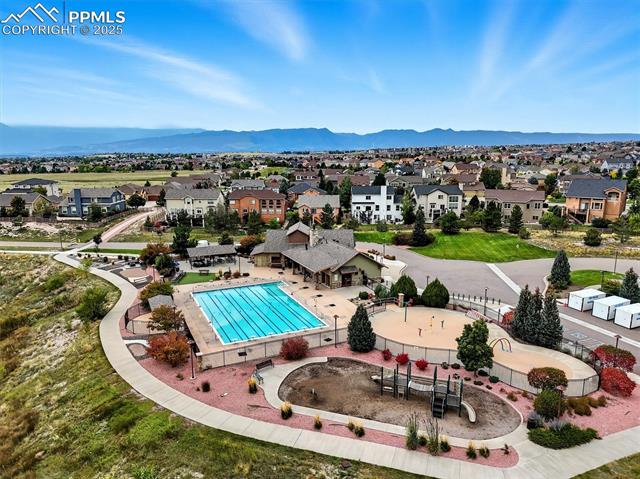 9462 Allouche Street