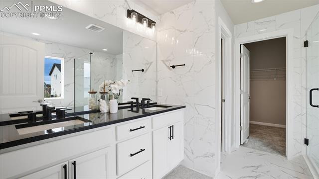 9462 Allouche Street