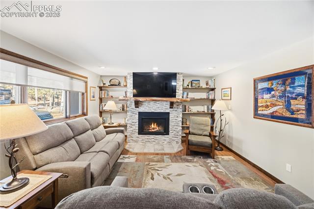 607 W Lovell Gulch Road