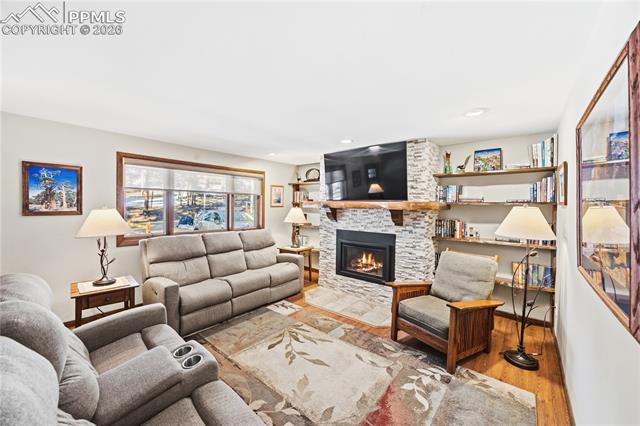607 W Lovell Gulch Road