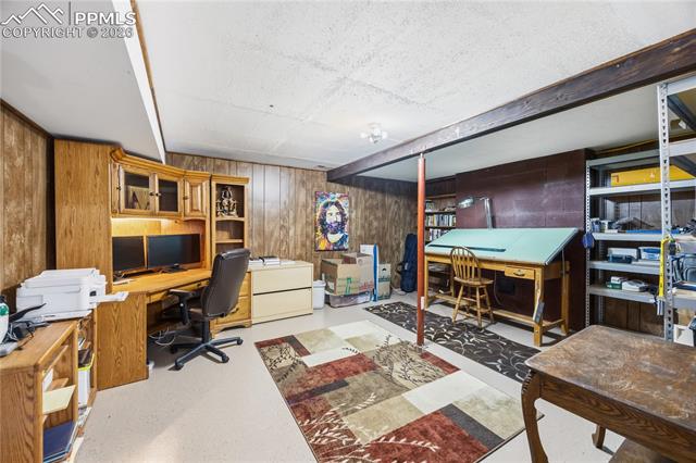 607 W Lovell Gulch Road