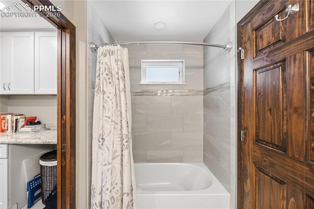 607 W Lovell Gulch Road