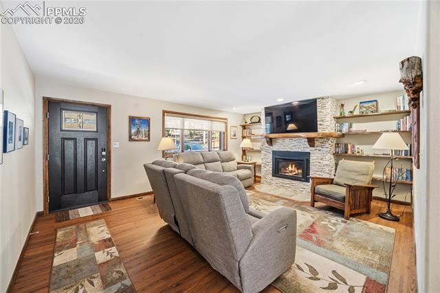 607 W Lovell Gulch Road