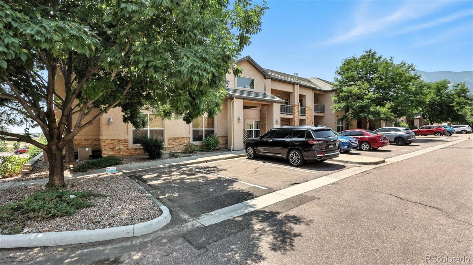605 Cougar Bluff Point Unit: 210
