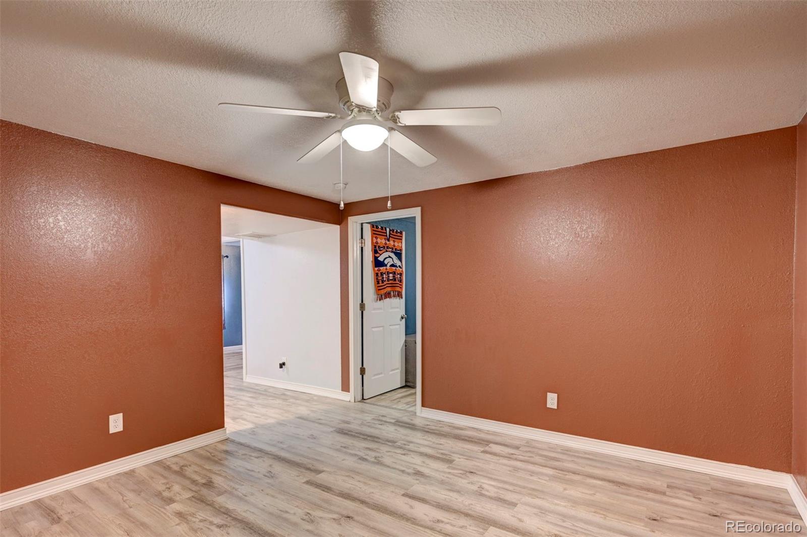 1154 E Paramount Drive