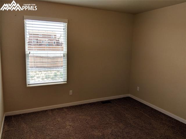 7318 Dutch Loop