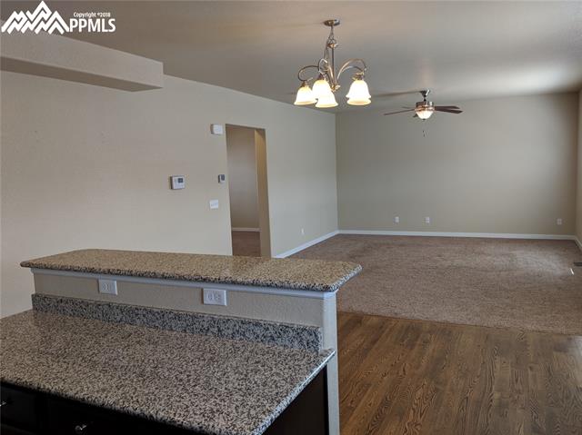 7318 Dutch Loop