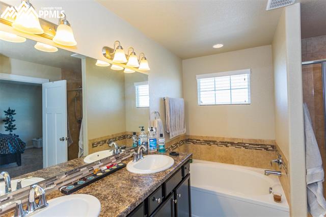 7318 Dutch Loop