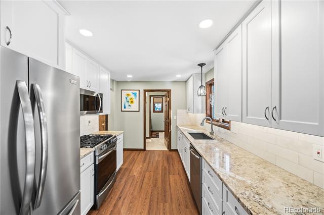 607 W Lovell Gulch