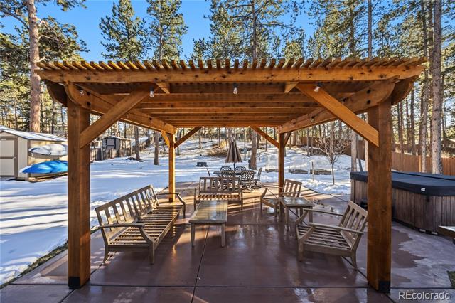 607 W Lovell Gulch