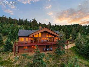 302 Earthsong Way