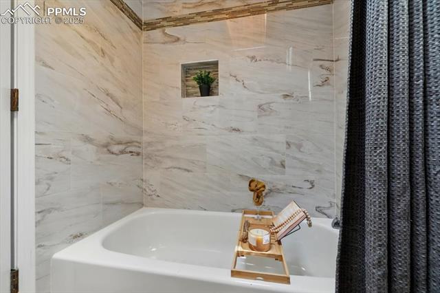 959 Pulpit Rock Circle