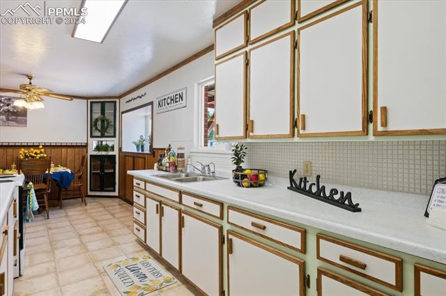 425 Columbine Street