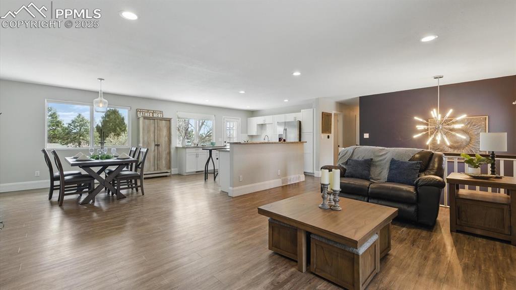 2607 Penacho Circle