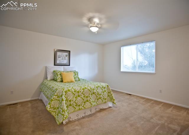 4852 Saddle Ridge Drive