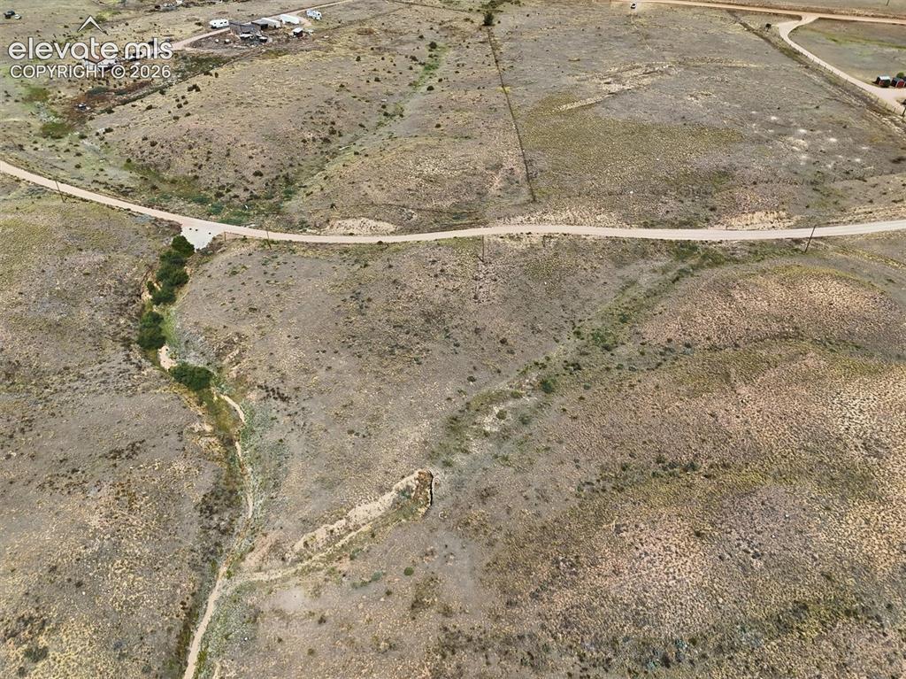 19895 EL Valle View
