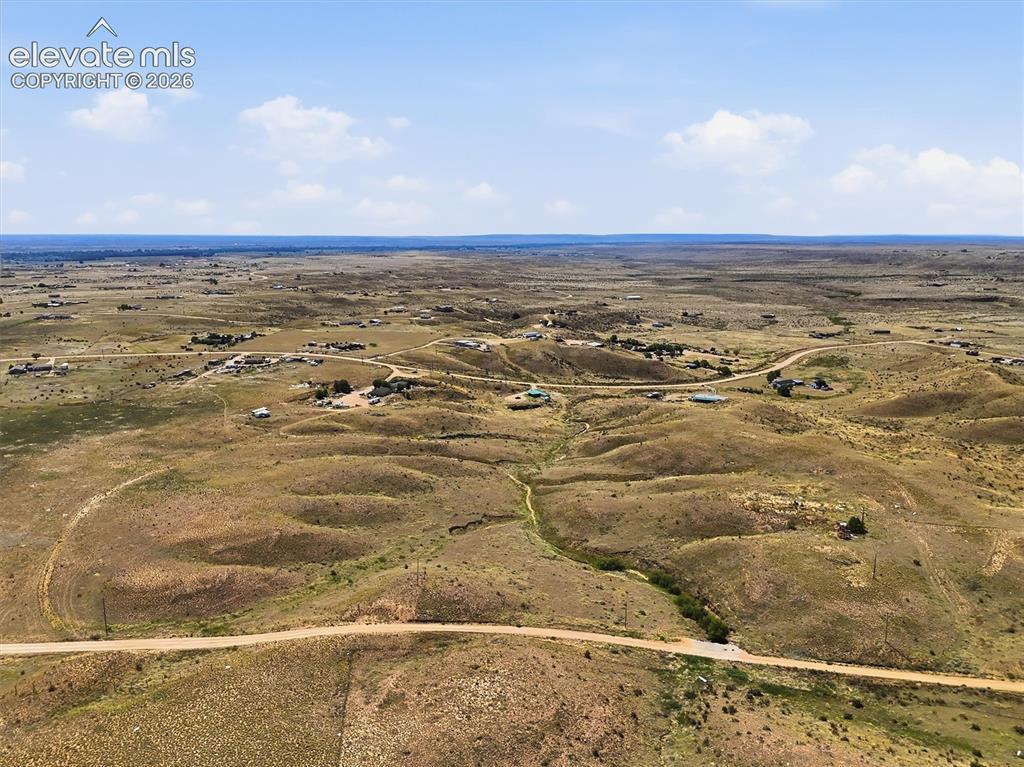 19895 EL Valle View