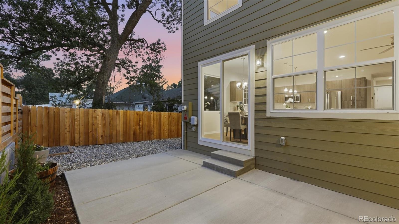 1217 Custer Avenue