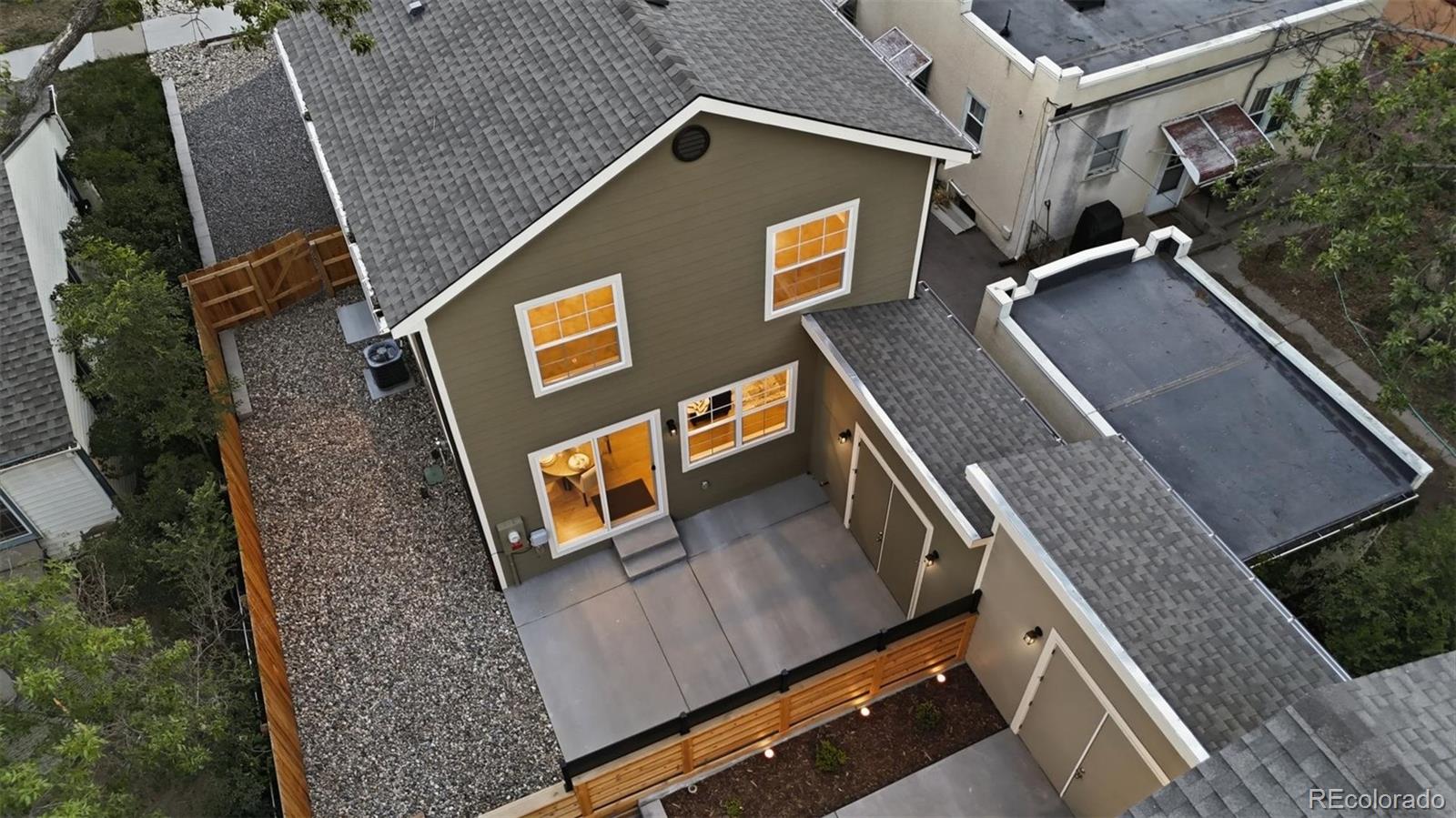 1217 Custer Avenue