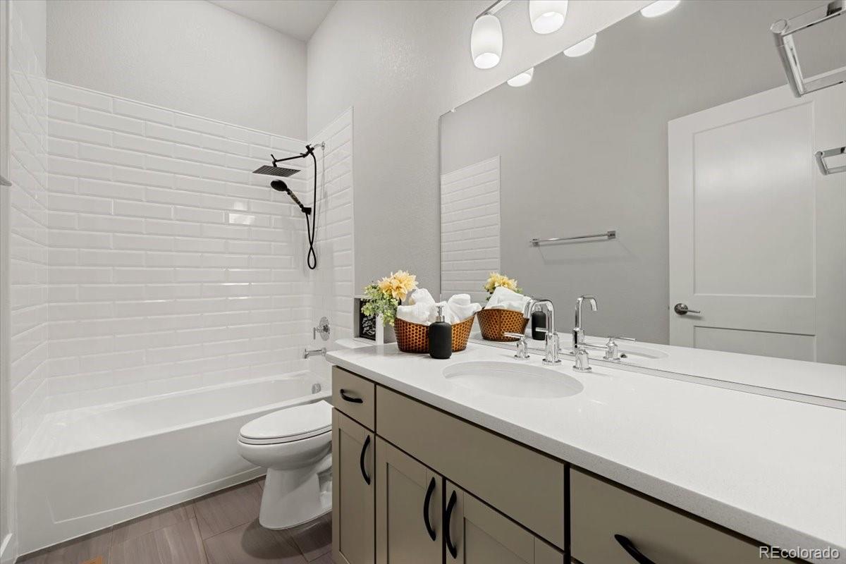 6735 Enclave Vista Loop