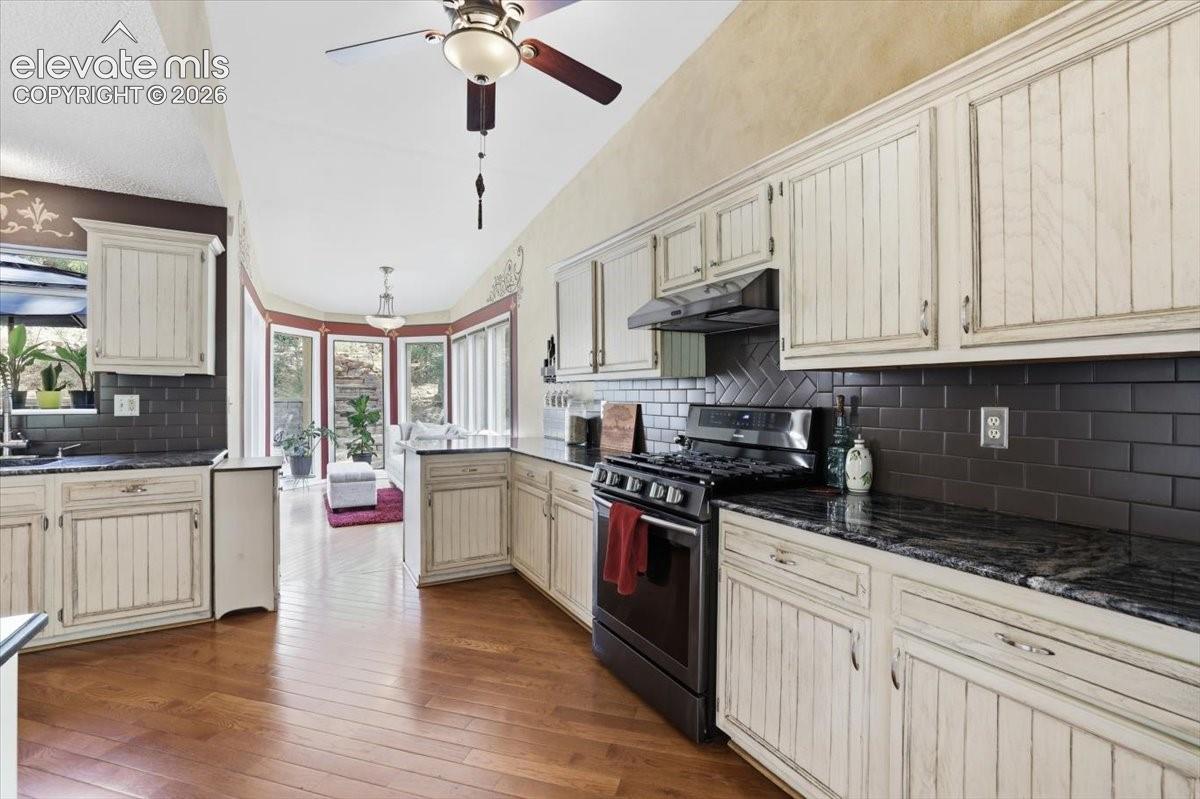 803 Panorama Drive