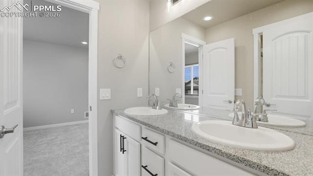 9462 Allouche Street