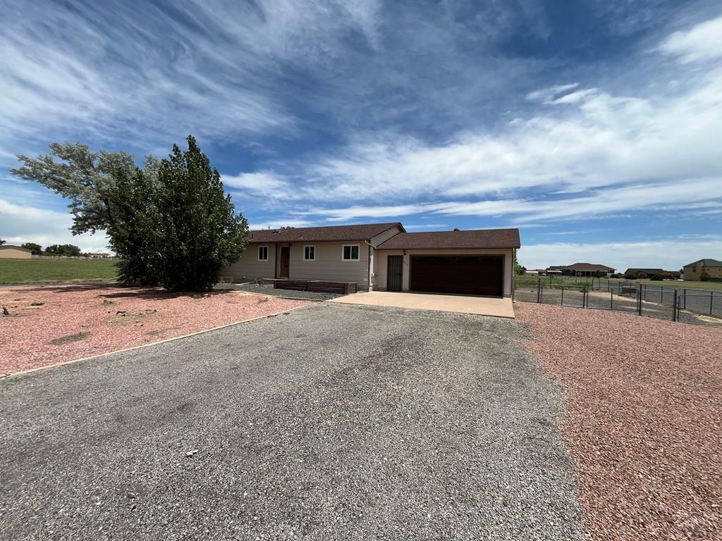 644 S Avenida Del Oro E