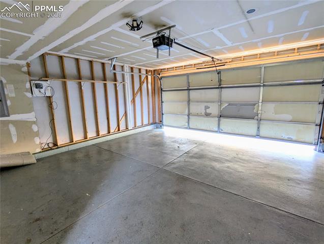 2132 Reminiscent Circle