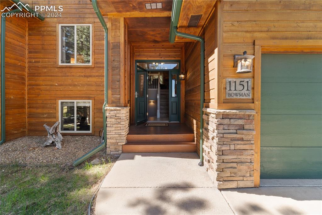 1151 Bowman Avenue