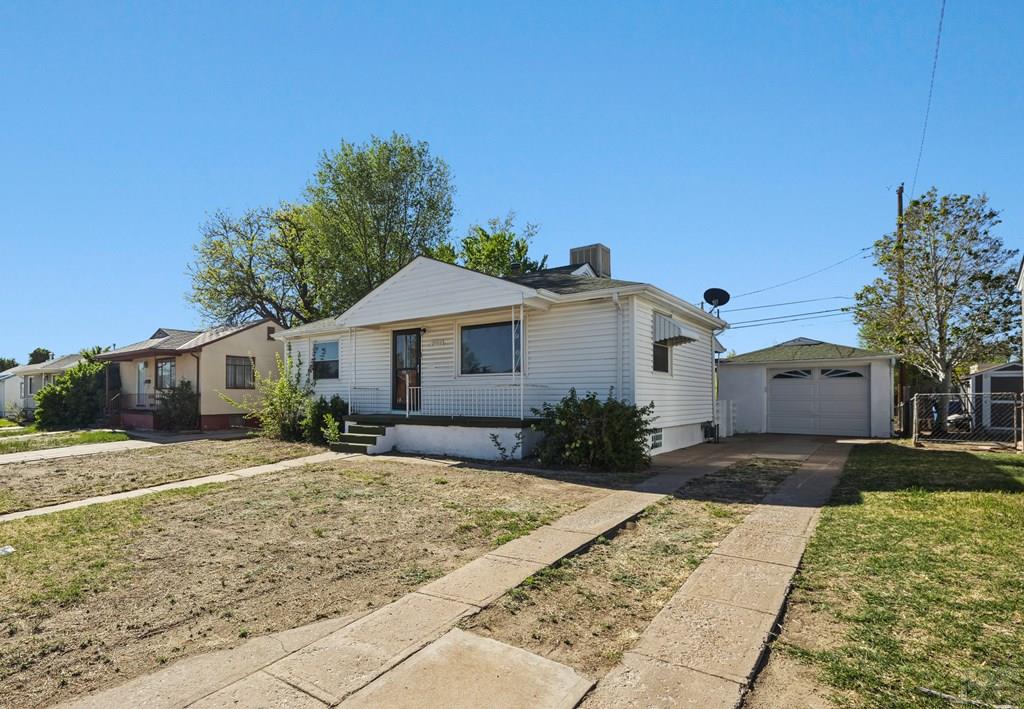 2502 Columbine Ave