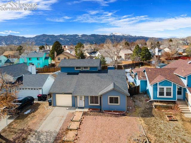 920 Greenbrier Drive