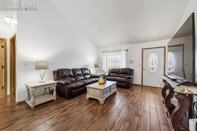 920 Greenbrier Drive