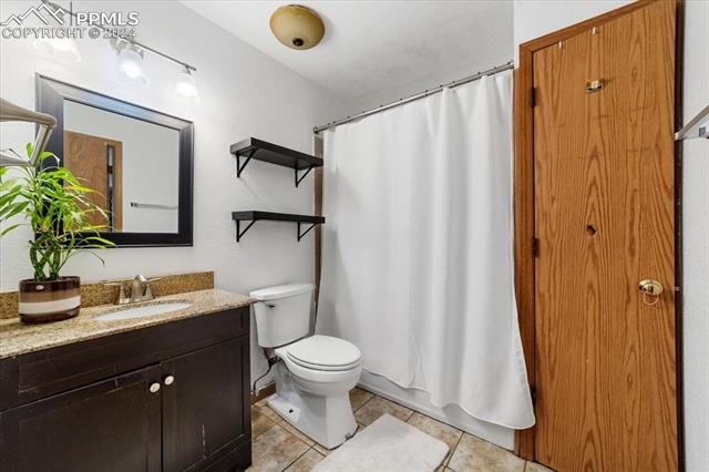 920 Greenbrier Drive