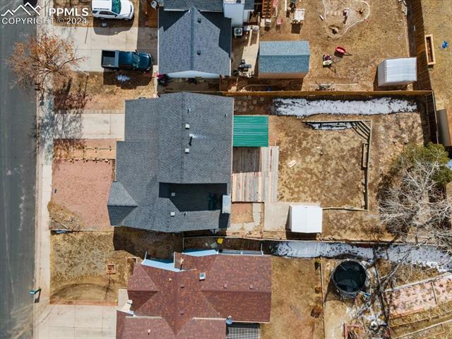 920 Greenbrier Drive