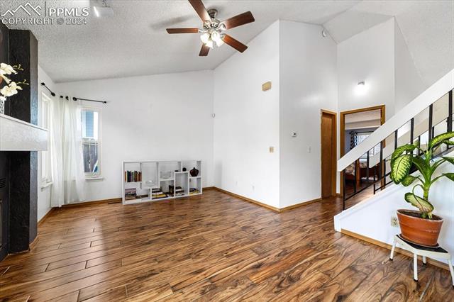 920 Greenbrier Drive