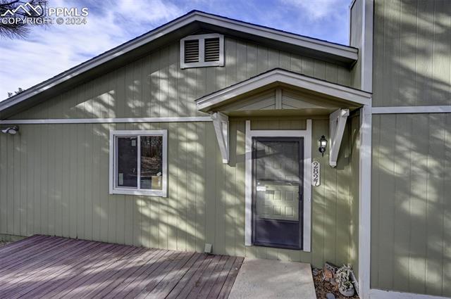 2827 Hearthwood Lane