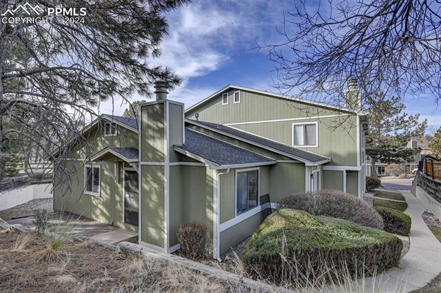 2827 Hearthwood Lane