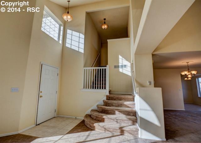 985 Ridgebury Place
