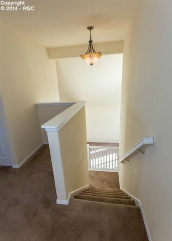 985 Ridgebury Place