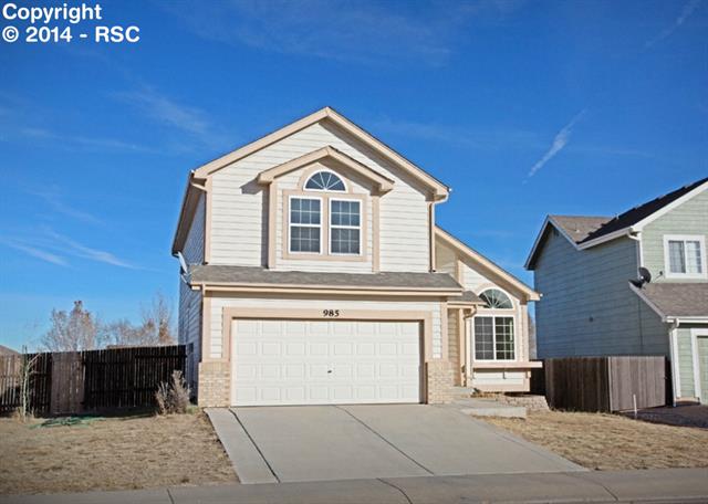 985 Ridgebury Place