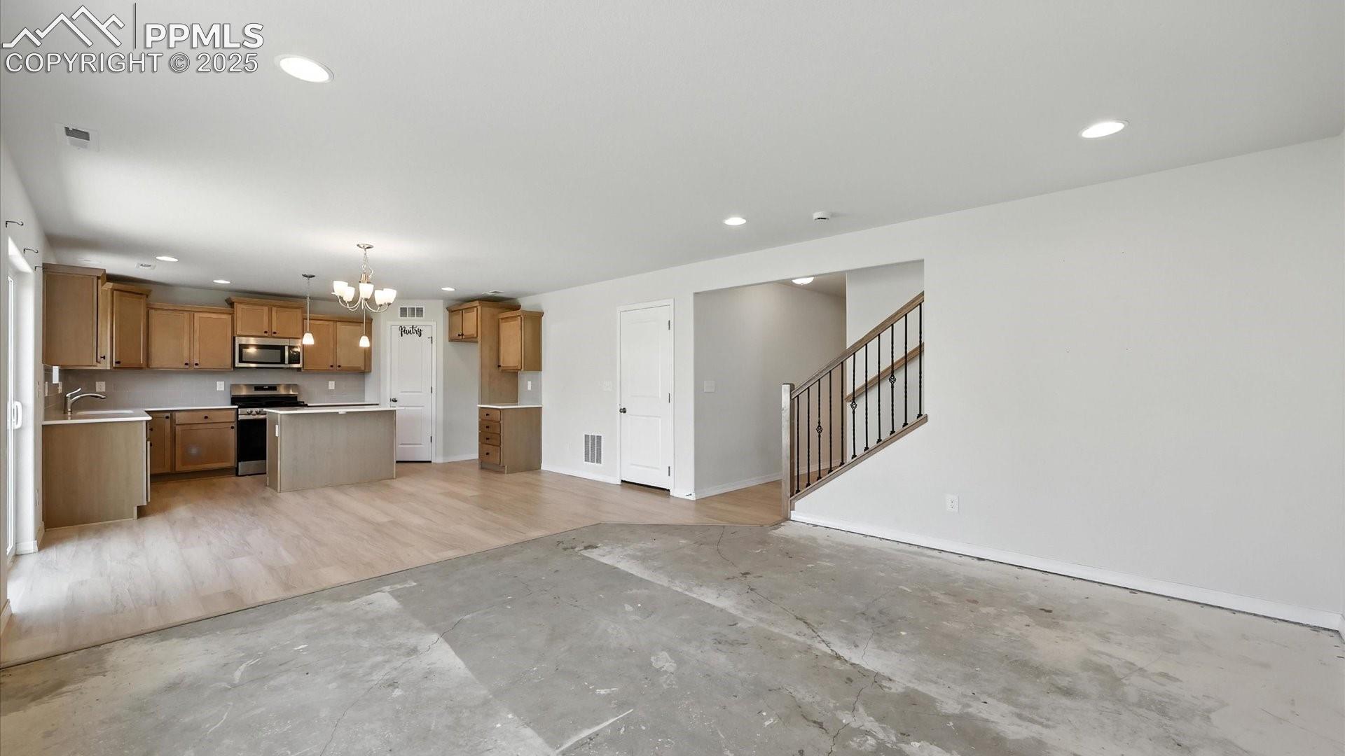 8567 Besson Court
