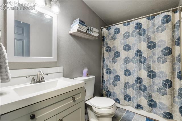 21019 Goldeneagle Drive