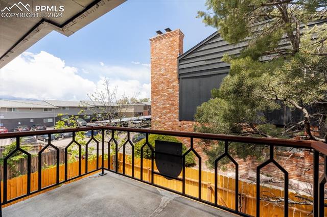 2902 Airport Road 203