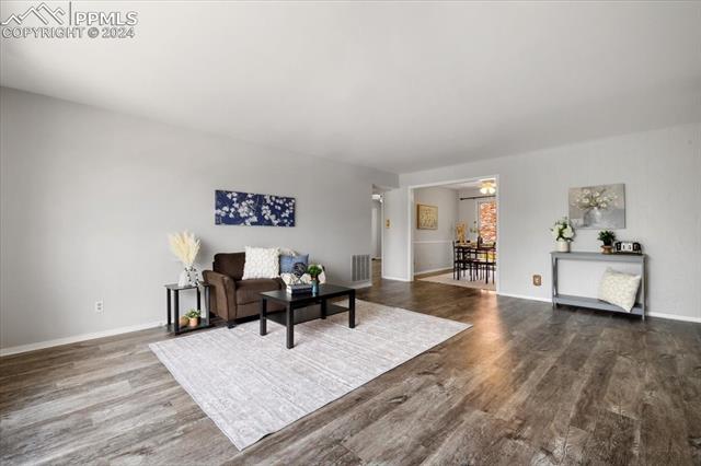 2902 Airport Road 203