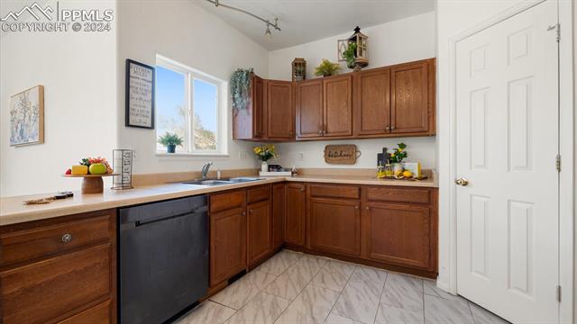 7476 Wind Haven Trail